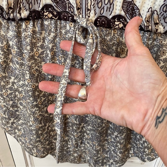 Spell Xanadu Romper Small Black Cream Peacock Print Adjustable Straps - Picture 10 of 13